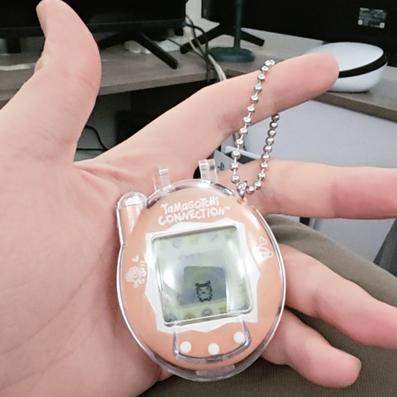 Retro Gaming Tv Box - Tamagotchi Connection V3 Klare Hartschale, staubdichte
